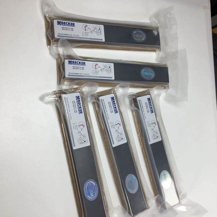 90133300004 | WN 124-032 Originele Becker Set van 4 schoepen